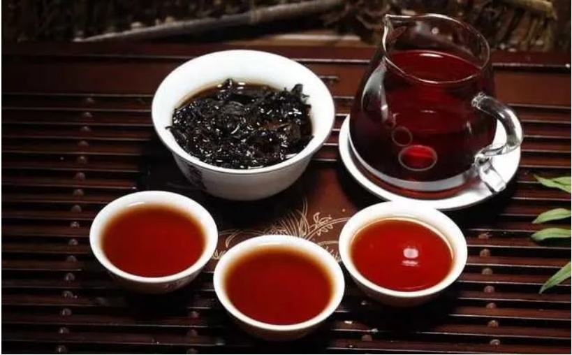 黑茶飲用有哪些禁忌？犯了禁忌黑茶有什么功效？
